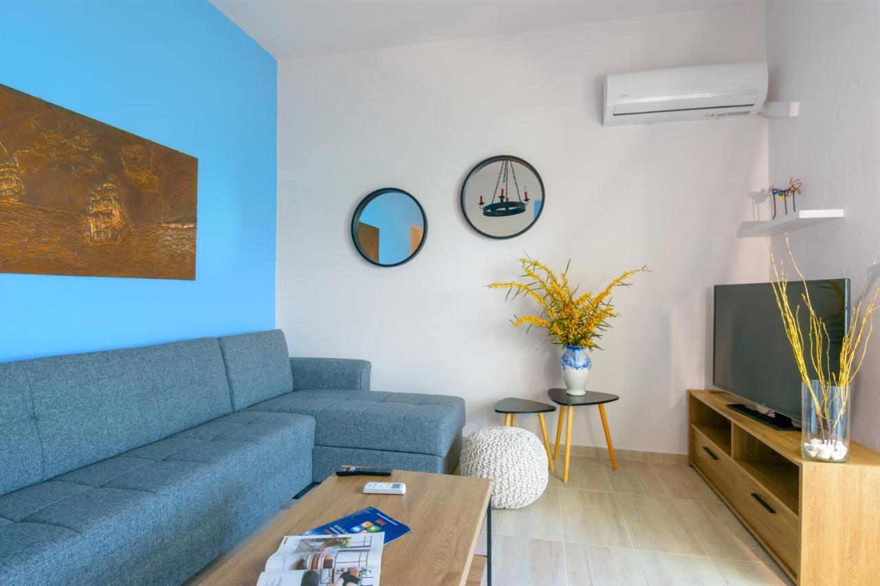 Margarita'S Seafront Luxury Apartment Elounda Zewnętrze zdjęcie